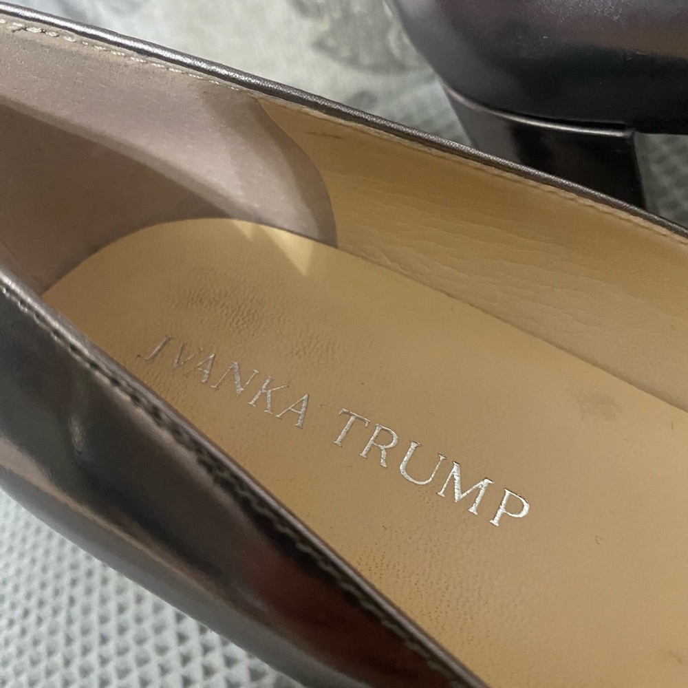 Heels - Picture 4 of 5